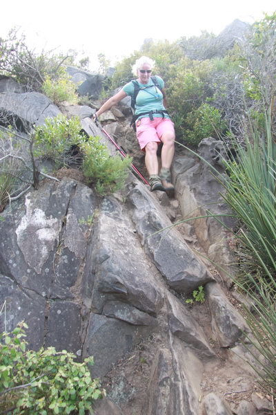 Heel erg steil stuk naar Deep Creek Cove.
Gelukkig was het droog, anders wordt het een glijbaan