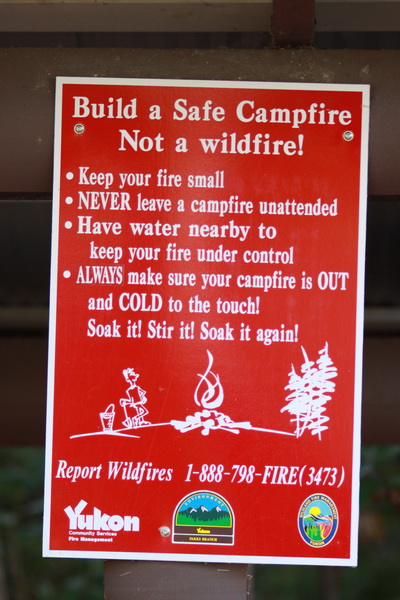 Veilig kampvuur, geen bosbrand