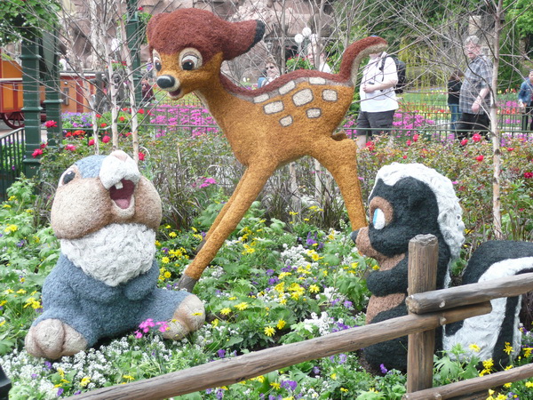 Hele mooie planten en bloemen sculpturen als onderdeel van het Flower and Garden festival