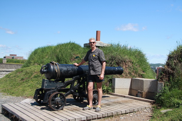 Fred juni 2015 Halifax (Nova Scotia, Canada)
Citadel fort, bij het kanon dat om 12 uur wordt afgeschoten
