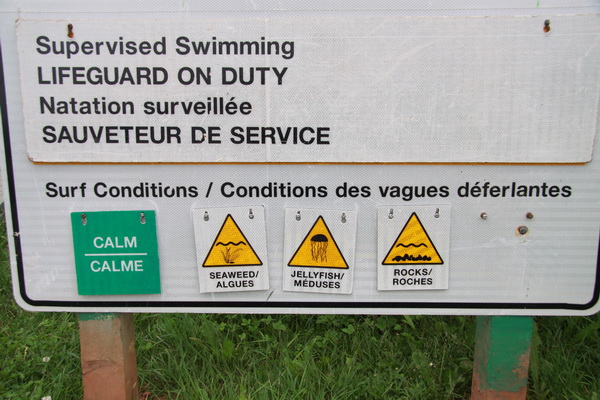 Strand waarschuwingen
Kalm water (niet waar), zeewier, kwallen en stenen