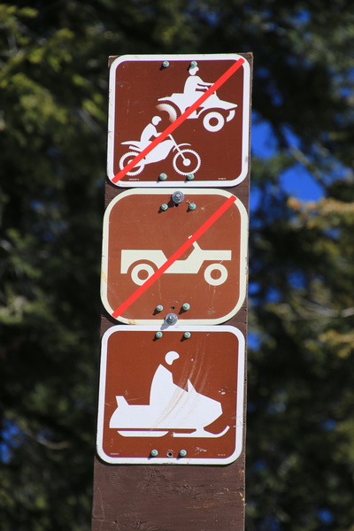 Sneeuwmobielen toegestaan, auto's, quads en motoren niet