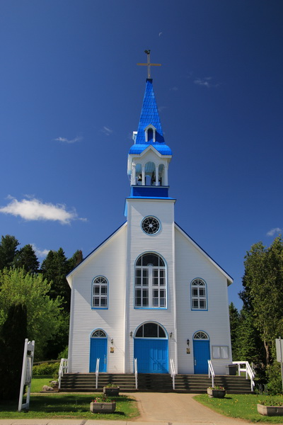 Veel vrij grote kerken in Quebec