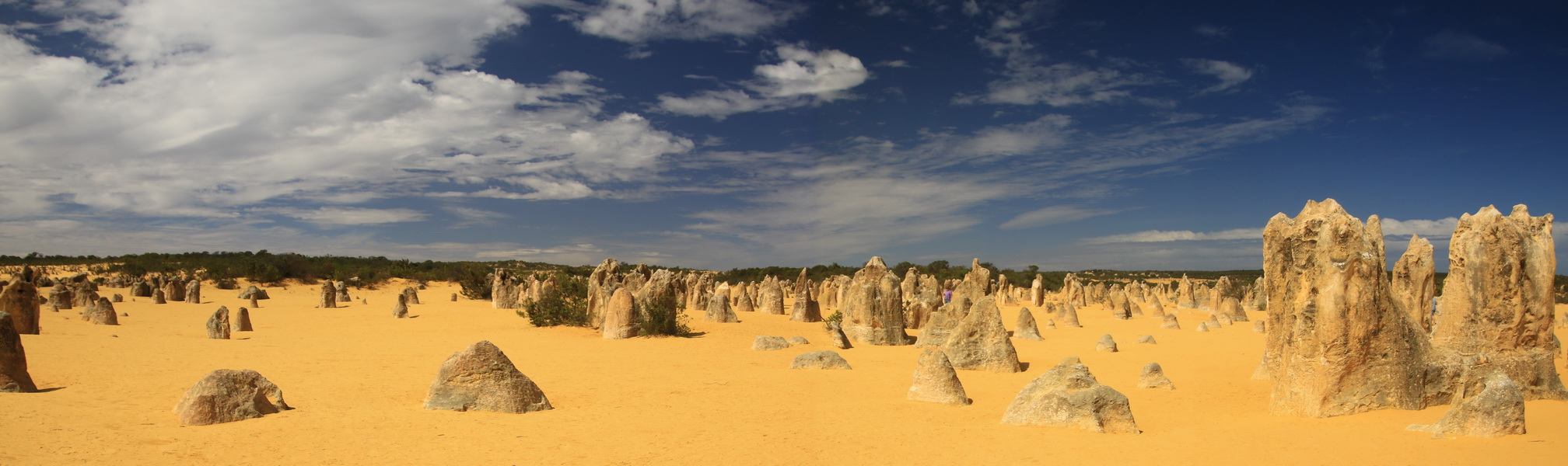 Het aparte landschap van kleuren en vormen van de Pinnacles