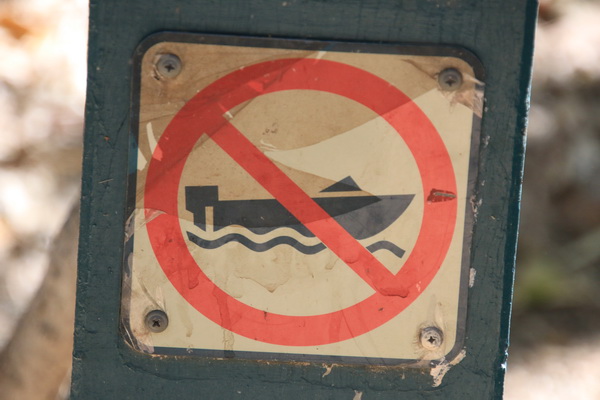 Verboden voor gemotoriseerde boten