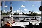 Een pontje over de rivier
