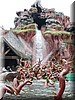 Splash Mountain - met broer Konijn
Aan het begin zie je de bootjes naar beneden "vallen" in een grote Splash...