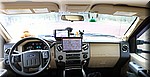 Hier het interieur van de Ford.
Lekker ruim en met het grote kleuren scherm van de camera achter op de truck unit en het tablet met de GPS app (OsmAnd+)