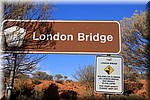 London Bridge, lopen over de natuurlijke brug kan deze in laten storten